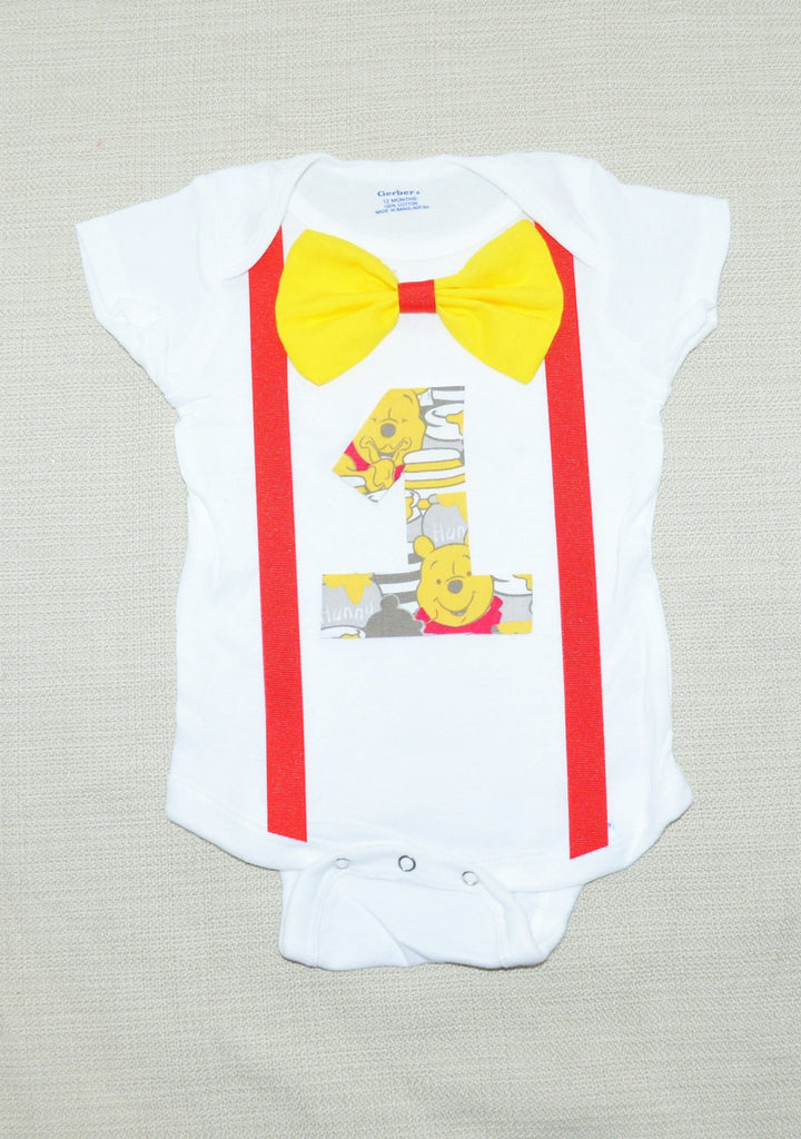 Pooh birthday bodysuit with bowtie and suspenders, winnie the pooh Outfit, winnie the pooh Shirt Cake smash 1st 2nd 3rd bday