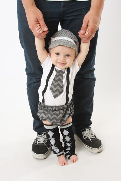 Chevron Daddy and Me outfit. Chevron Cake Smash. Boy Birthday Outfit, Birthday outfit, father and son matching ties