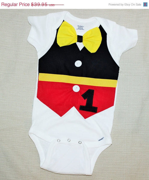 Baby Boy/Toddler mickey Birthday Outfit, Mickey Mouse cake smash, shorts and vest, Mickey Mouse costume, mickey birthday Mickey Photo Prop