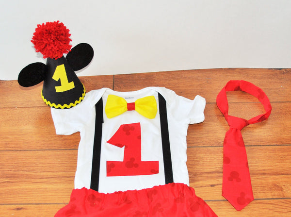 Mickey Mouse cake smash outfit with party hat, Mickey Mouse birthday outfit, 1st 2nd 3rd  birthday, Boys cake smash outfit, Mickey Banner