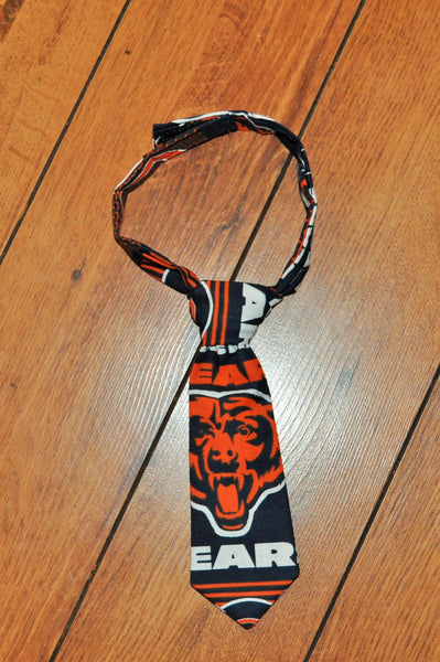 boy Chicago Bears cake smash outfit, 1st 2nd 3rd  birthday, Boy cake smash outfit, Football, sports, bears banner, bears tie,  diaper cover