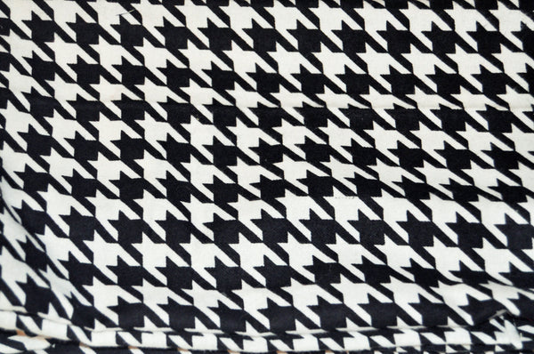 Baby/Toddler/Child infinity scarf, Houndstooth scarf, black and white Scarf, soft baby scarf, trendy baby scarf, baby/child/toddler scarf