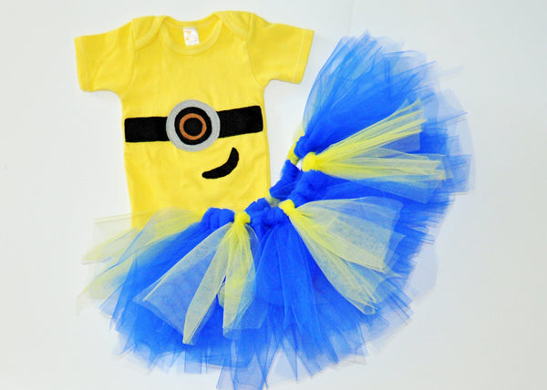 Girl Minion tutu outfit. Minions girls birthday outfit. Minion skirt. minion birthday outfit, Cake Smash, Birthday outfit, blue and yellow