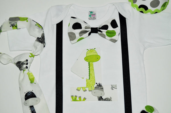 giraffe Cake smash outfit, Boy Birthday Outfit, polka dot cake smash, zoo cake smash, 1st 2nd 3rd  birthday, lime green and black polka dot