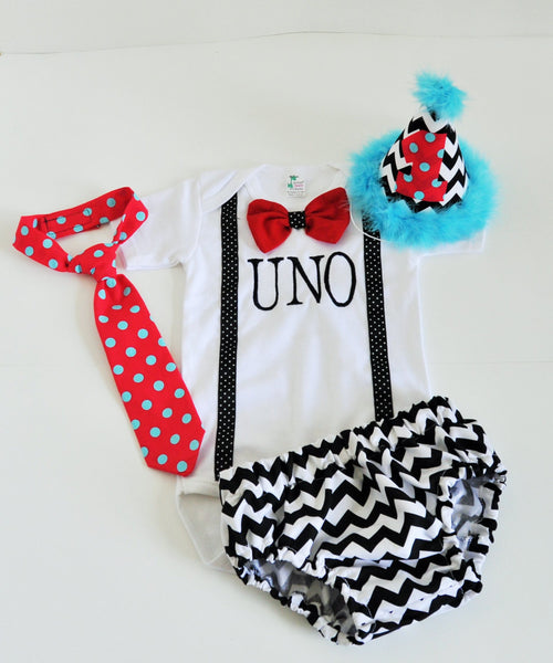 boy cake smash outfit, uno cake smash, 1st 2nd 3rd  birthday, black and white chevron cake smash, Polka dot cake smash, uno smash cake