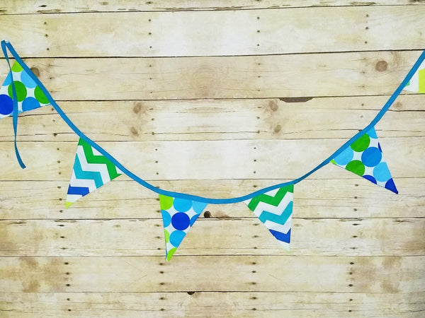 green and blue banner, cake smash banner, blue and green bunting, cake smash bunting, photo prop, big green and blue dots