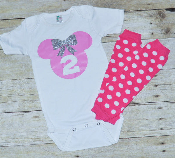 minnie mouse Cake smash, girl first birthday outfit,minnie mouse smash cake, pink and white polka dot leg warmers, Baby girl cake smash