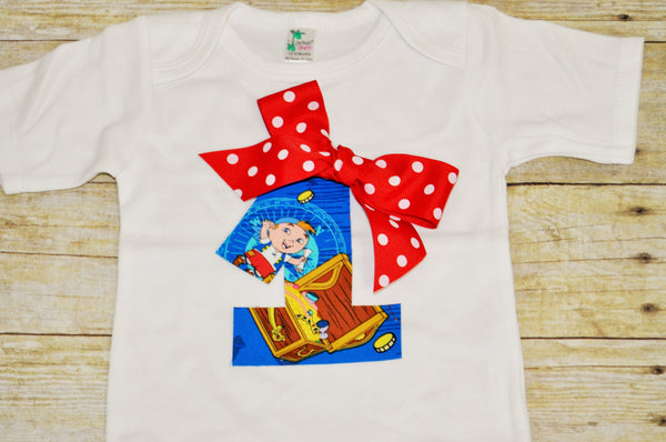 jake and the neverland pirates girl cake smash, pirates cake smash, jake skirt and bodysuit, shirt, first birthday outfit