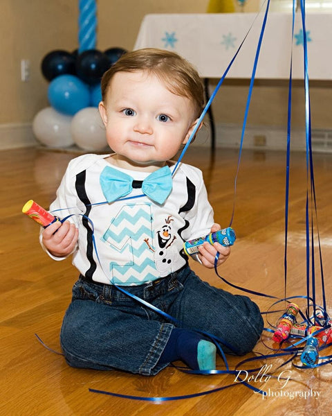 olaf birthday outfit, olaf cake smash, olaf bodysuit, olaf birthday hat, 1st birthday outfit, 1st 2nd birthday ,olaf banner, olaf bunting