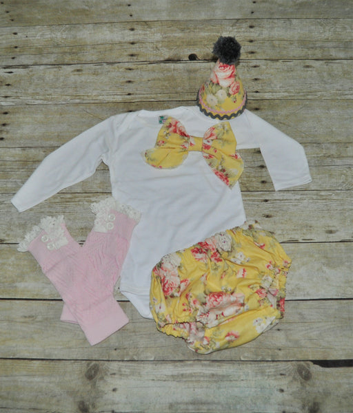 Girl vintage yellow floral cake smash outfit,  birthday set, pink lace legwarmers, vintage cake smash, floral cake smash, bow shirt