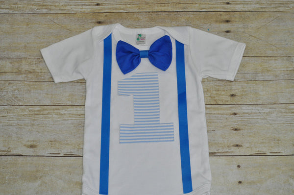 blue seersucker birthday outfit, blue striped birthday shirt, 1st 2nd 3rd birthday, blue and white stripe cake smash, tie, hat, banner